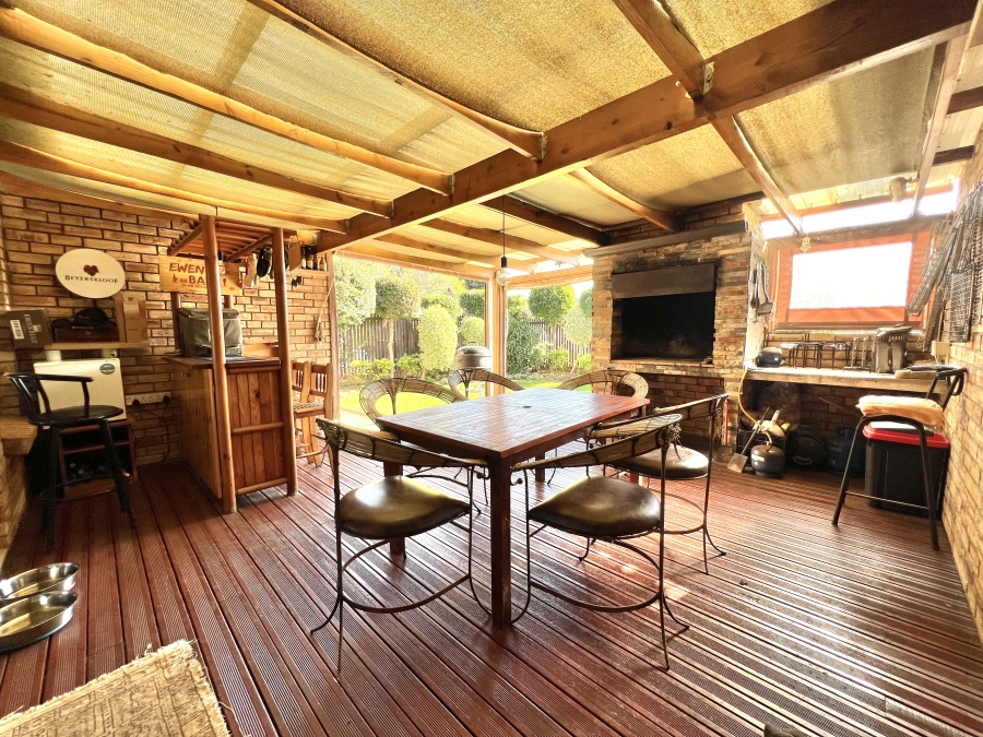 3 Bedroom Property for Sale in Noorsekloof Eastern Cape